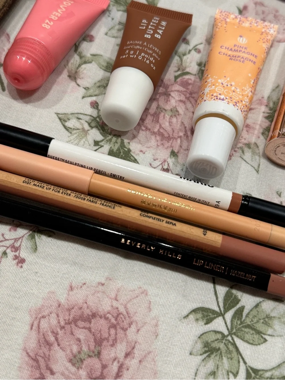 Makeup Lip Bundle - Gloss, LipLiners